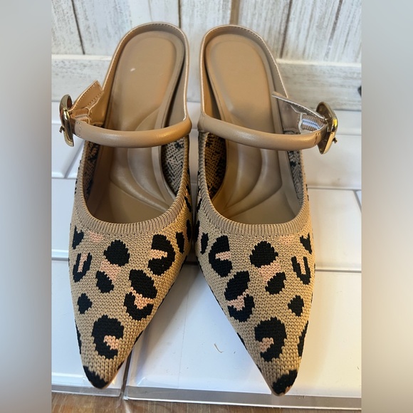 Cosy Island Chic Leopard Print mule Heels with Buckle - Picture 2 of 7